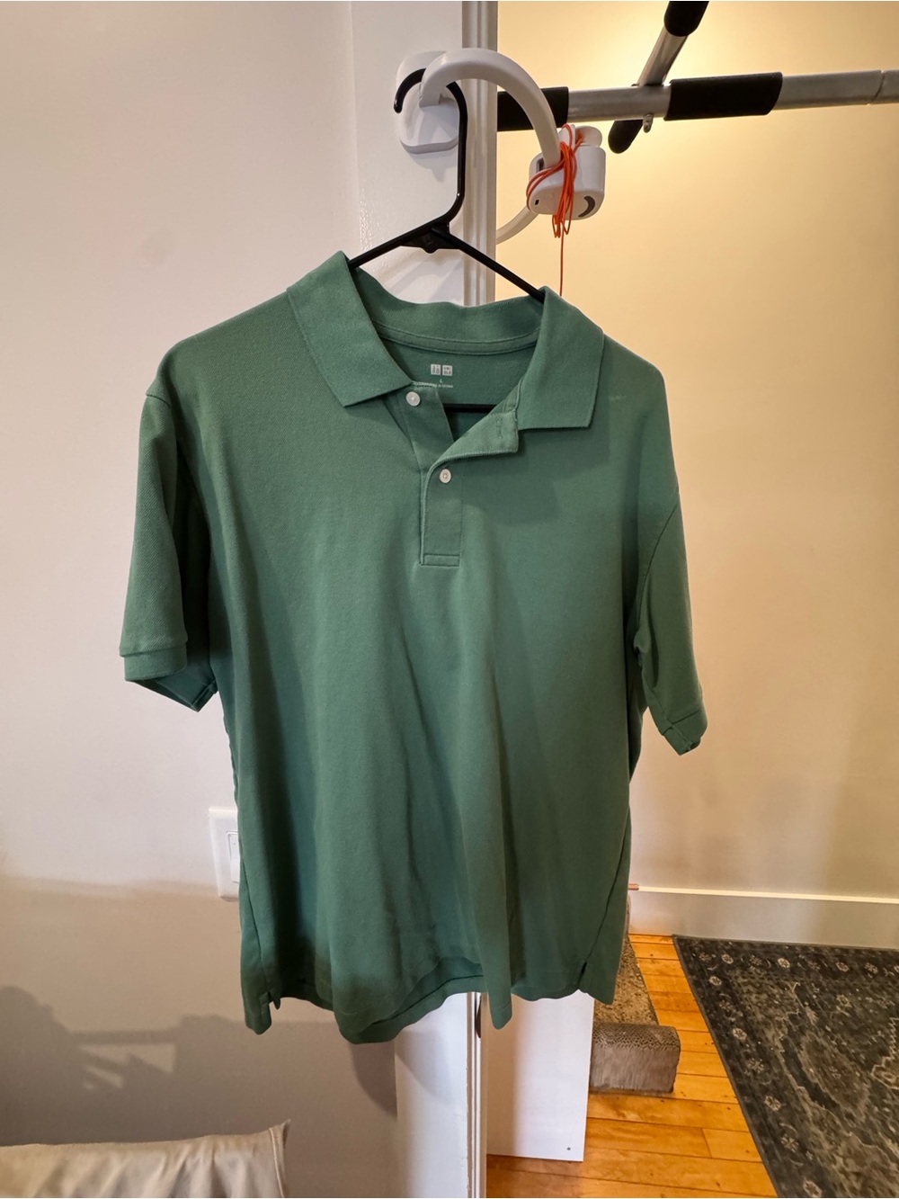 Uniqlo Men's Moss Green Polo Shirt